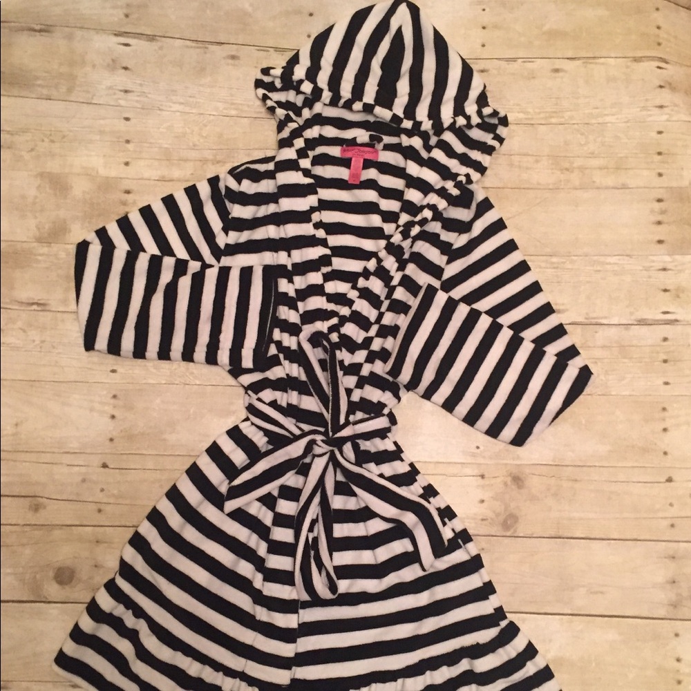 BETSEY JOHNSON ROBE (MEDIUM)🖤